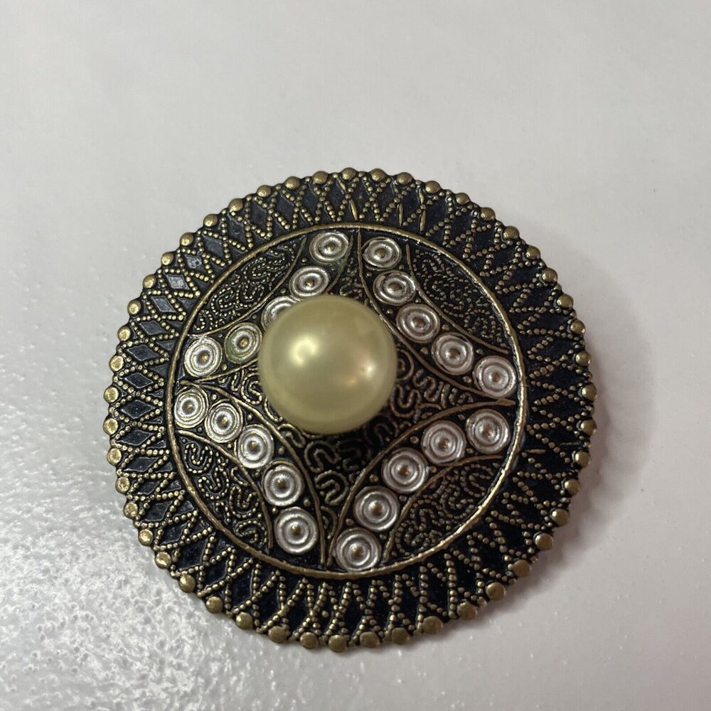 Vintage Damascene Two Toned Gold/Silver w/ Faux Pearl‎  Brooch Pin